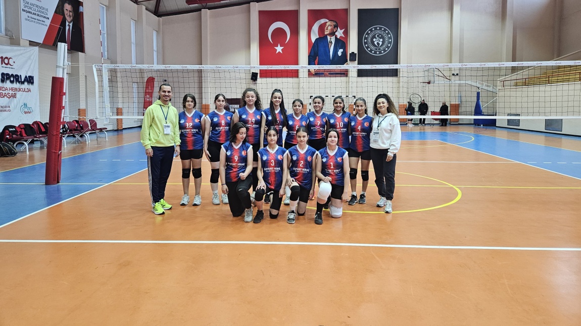 YILDIZ VOLEYBOL TAKIMIMIZ GRUP MAÇLARINA GALİBİYETLE BAŞLADI